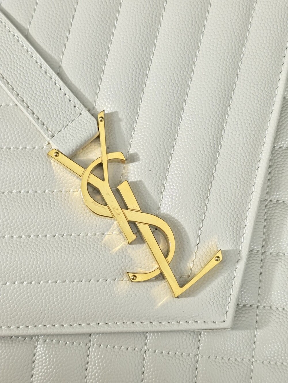 Saint Laurent Large Envelope Triquilt in Grained ivory Leather Gold Hardware - Picture 13 of 16
